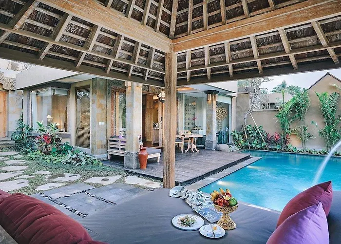 منتجع Kuwarasan A Pramana Experience 5*