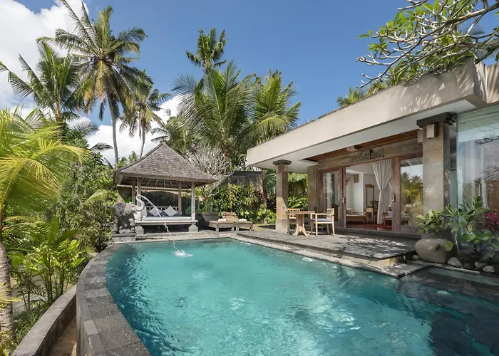 Resort Kuwarasan A Pramana Experience